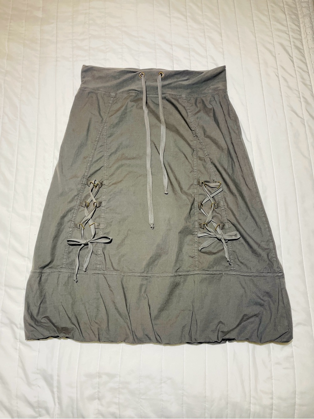 XCVI Light Gray Lace-Up Drawstring Midi Skirt - Picture 2 of 8